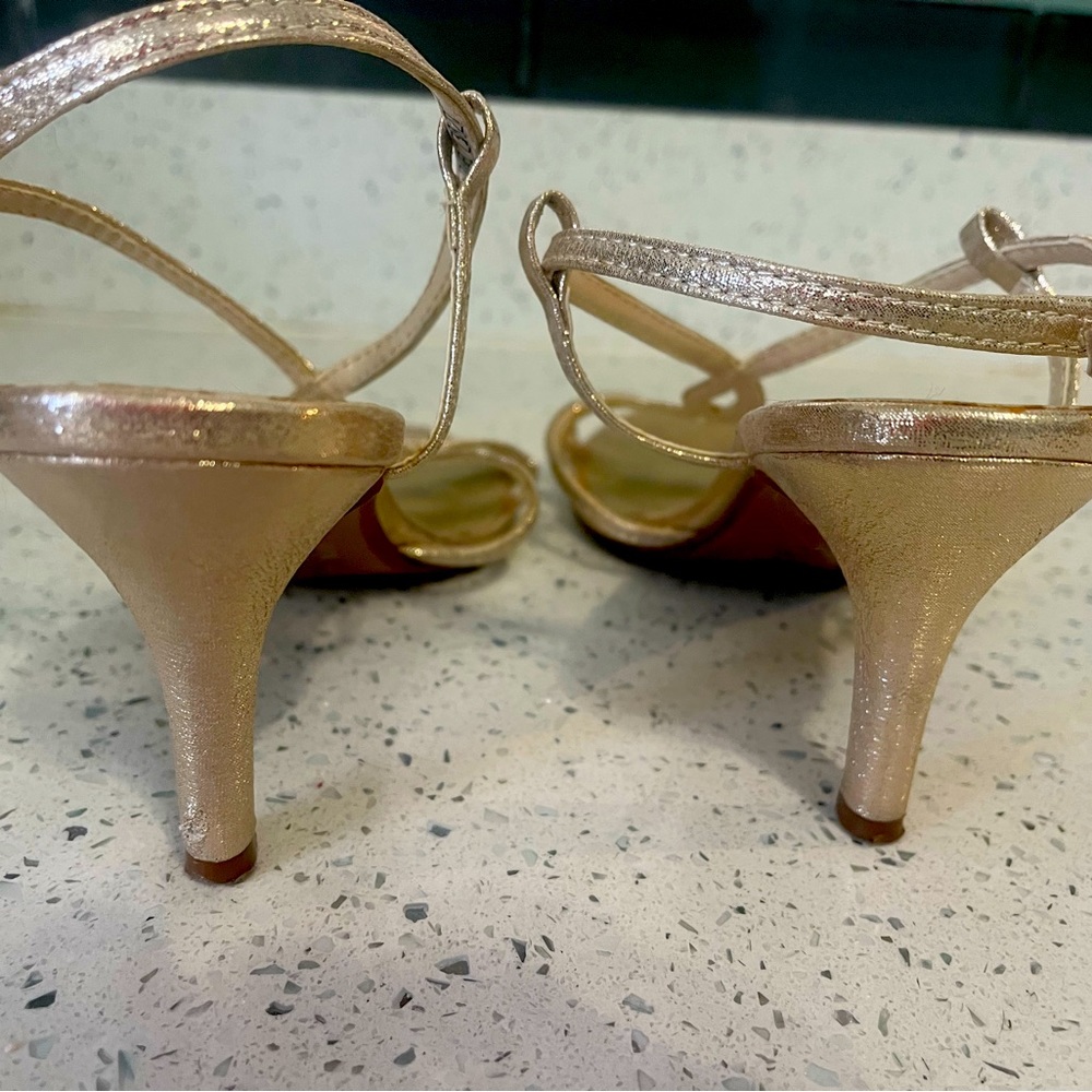 Fun Gold Sling Back Sandals With Moderate Heel